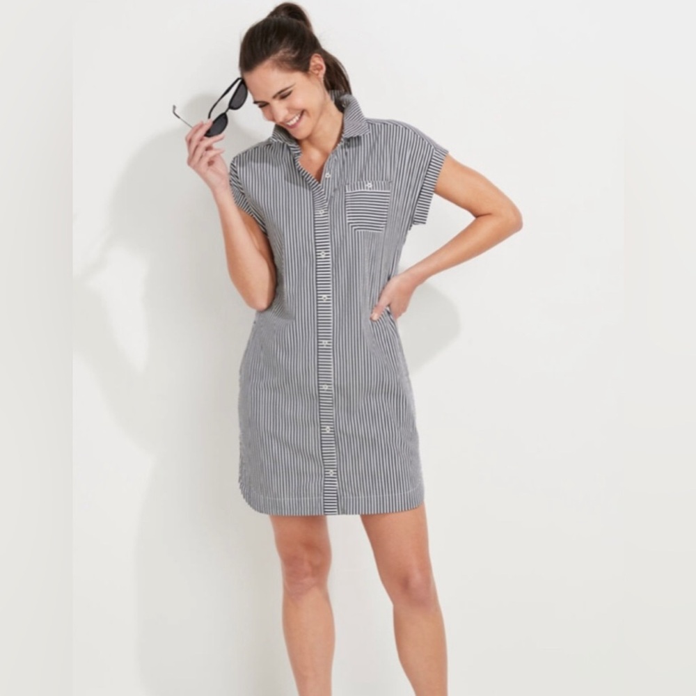 Vineyard Vines Seersucker Margo Black
White Striped Shirt Dress